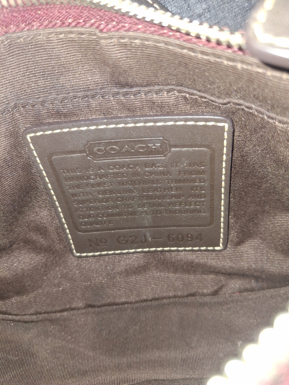 Coach Vintage Hamptom Red and Brown Signature Purse. - Picture 3 of 7
